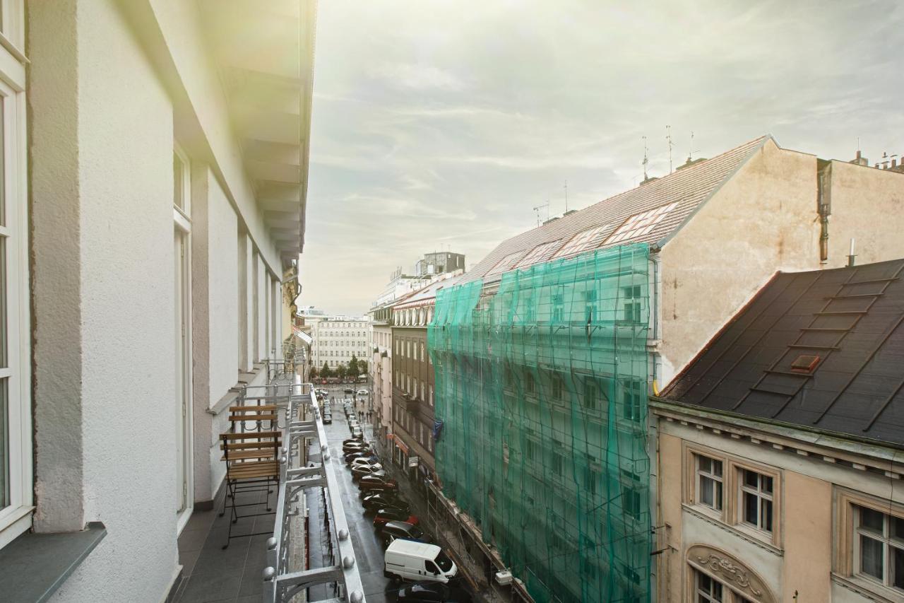 Luxury Central 150M2 Apartment On Wencelas Square With Private Garage 프라하 외부 사진